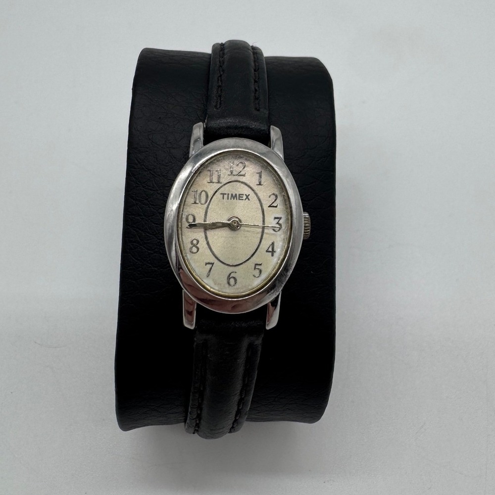 Timex Womens Oval Silver Tone Watch Black Leather Strap SR 521 SW Vintage Style